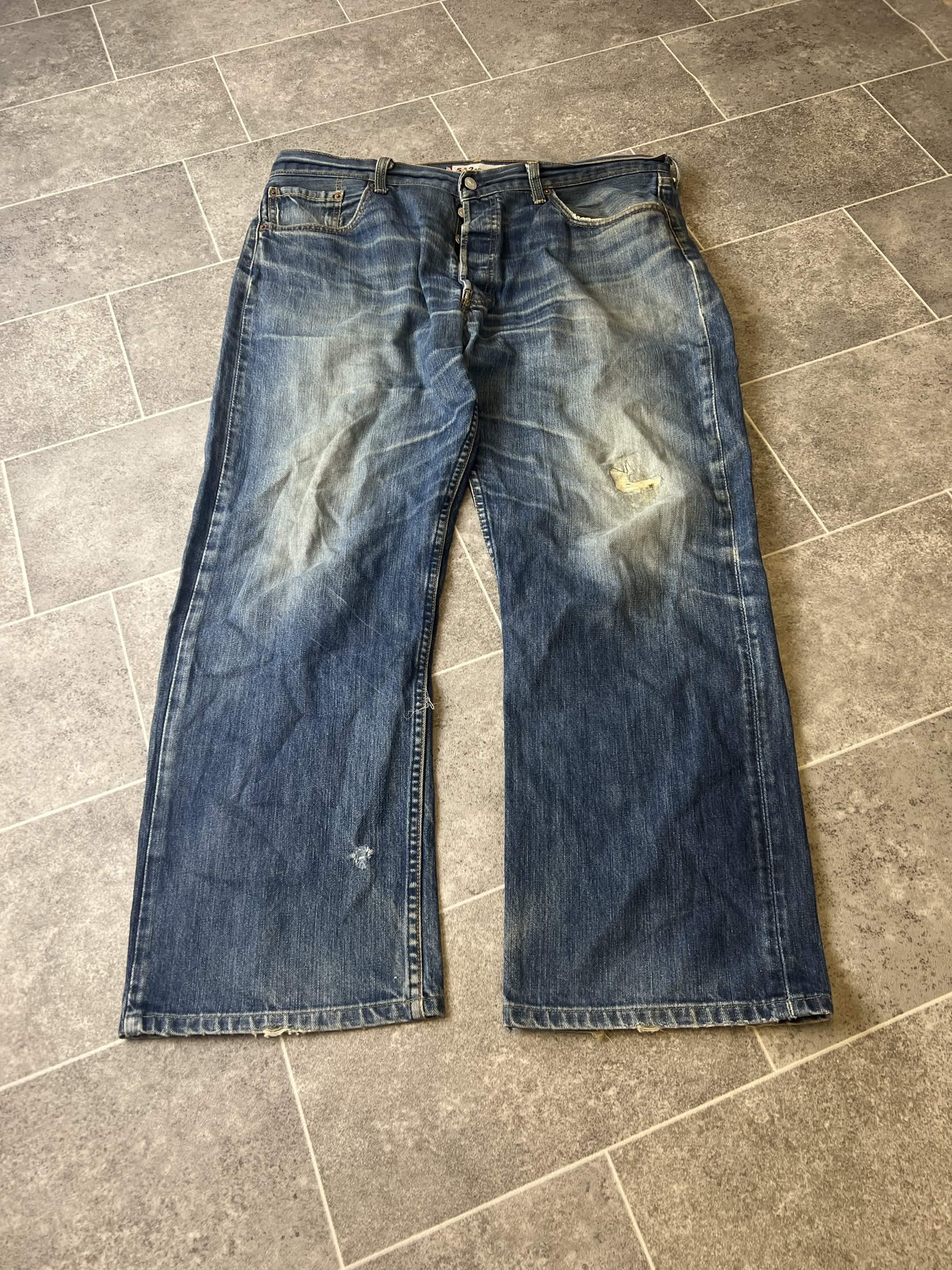 Levis 512 Bootcut Jeans