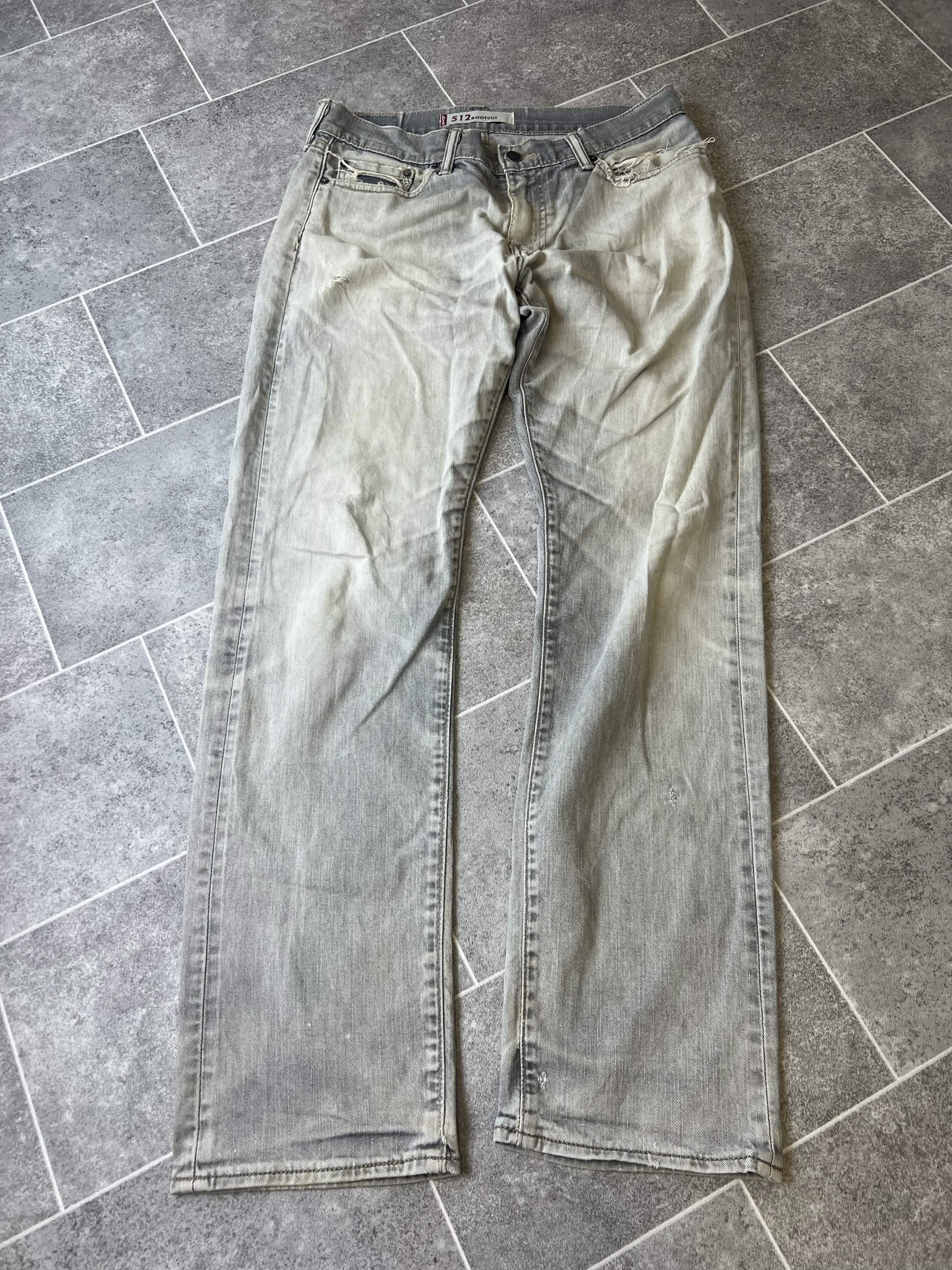 Levis 512 Bootcut Jeans