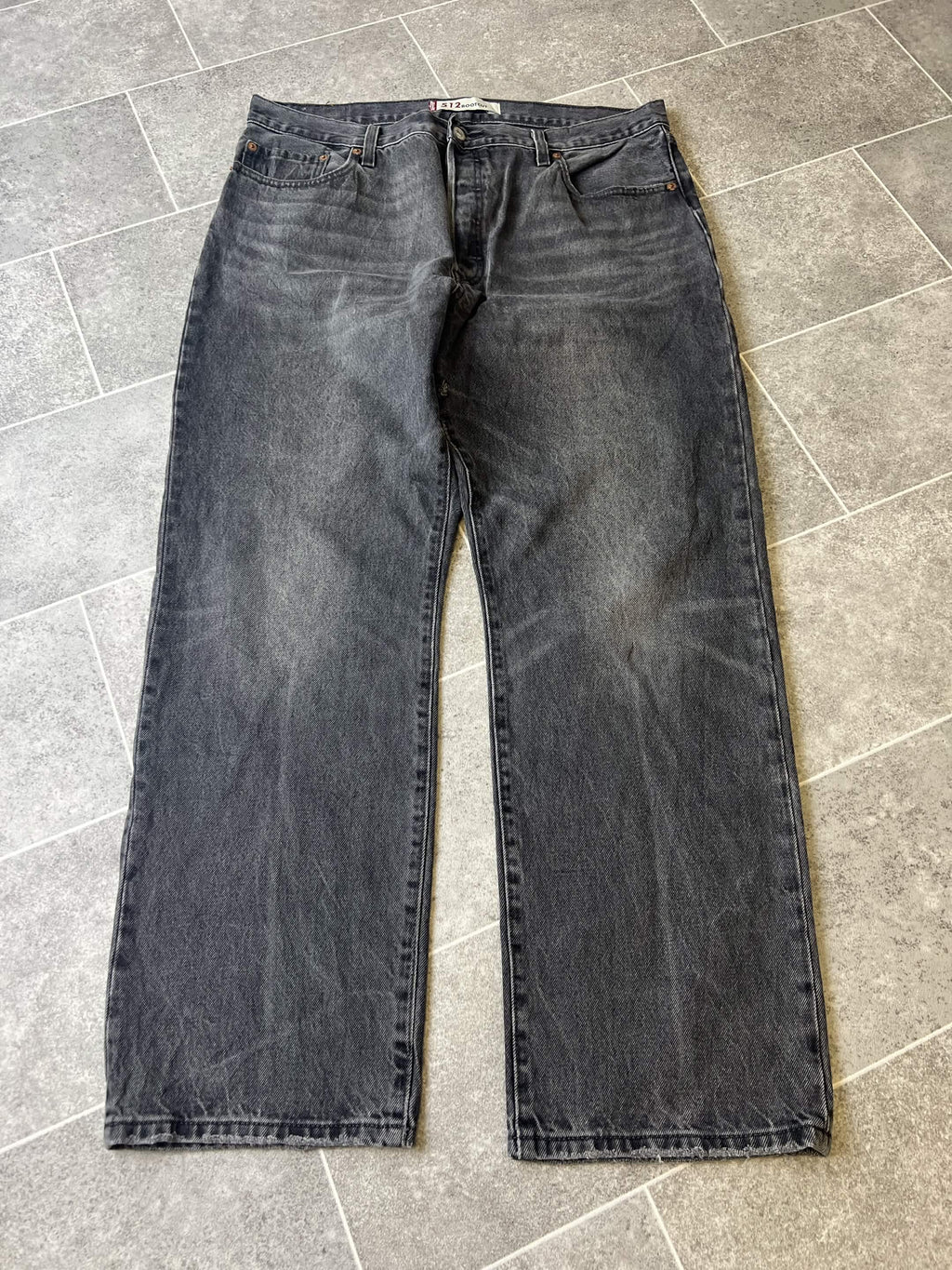 Levis 512 Bootcut Jeans